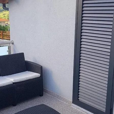 Superb Bruzende Village * バイアン