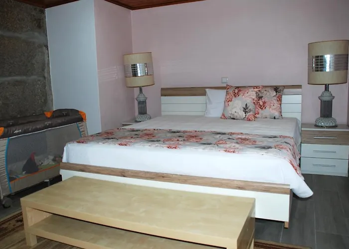 Superb Bruzende Village *