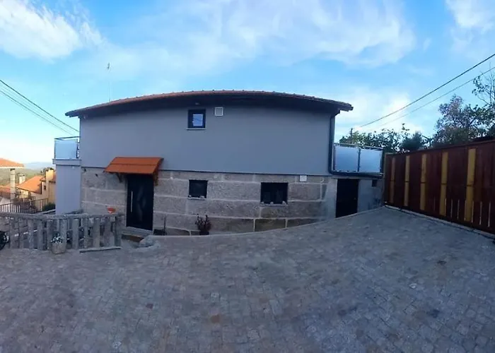 Superb Bruzende Village Ferienhaus Baião